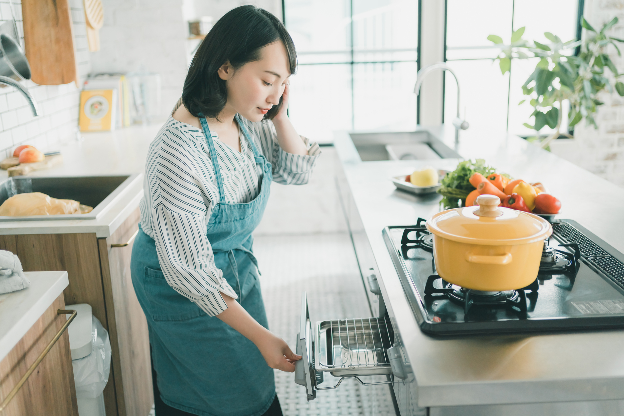 烤鱼炉与灶具联动:同时烹饪的三类功能:烤鱼炉的三类自动功能 1