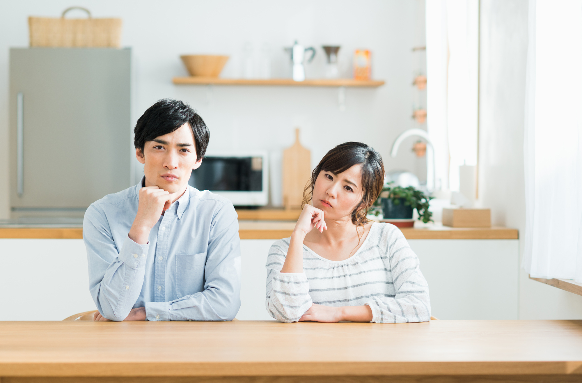 厨房挡油玻璃:后装条件、尺寸与使用差异:后期加装条件 3