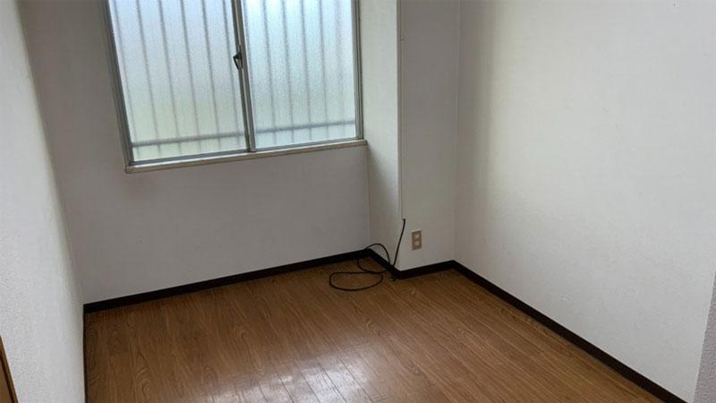 案例二改造前的普通室内墙面