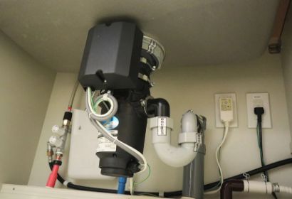 厨房水槽下方垃圾处理设备