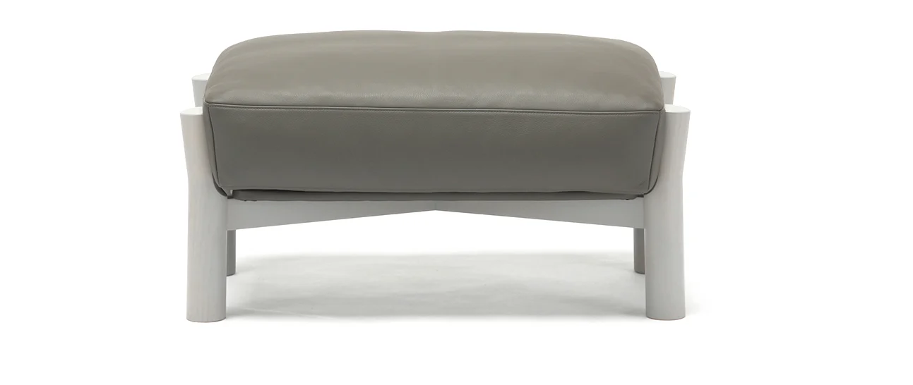 Castor Sofa Ottoman Leather 产品与空间