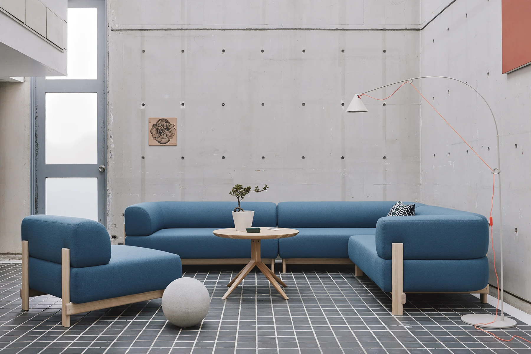 Elephant Sofa 2-Seater Right Arm / Corner 产品与空间