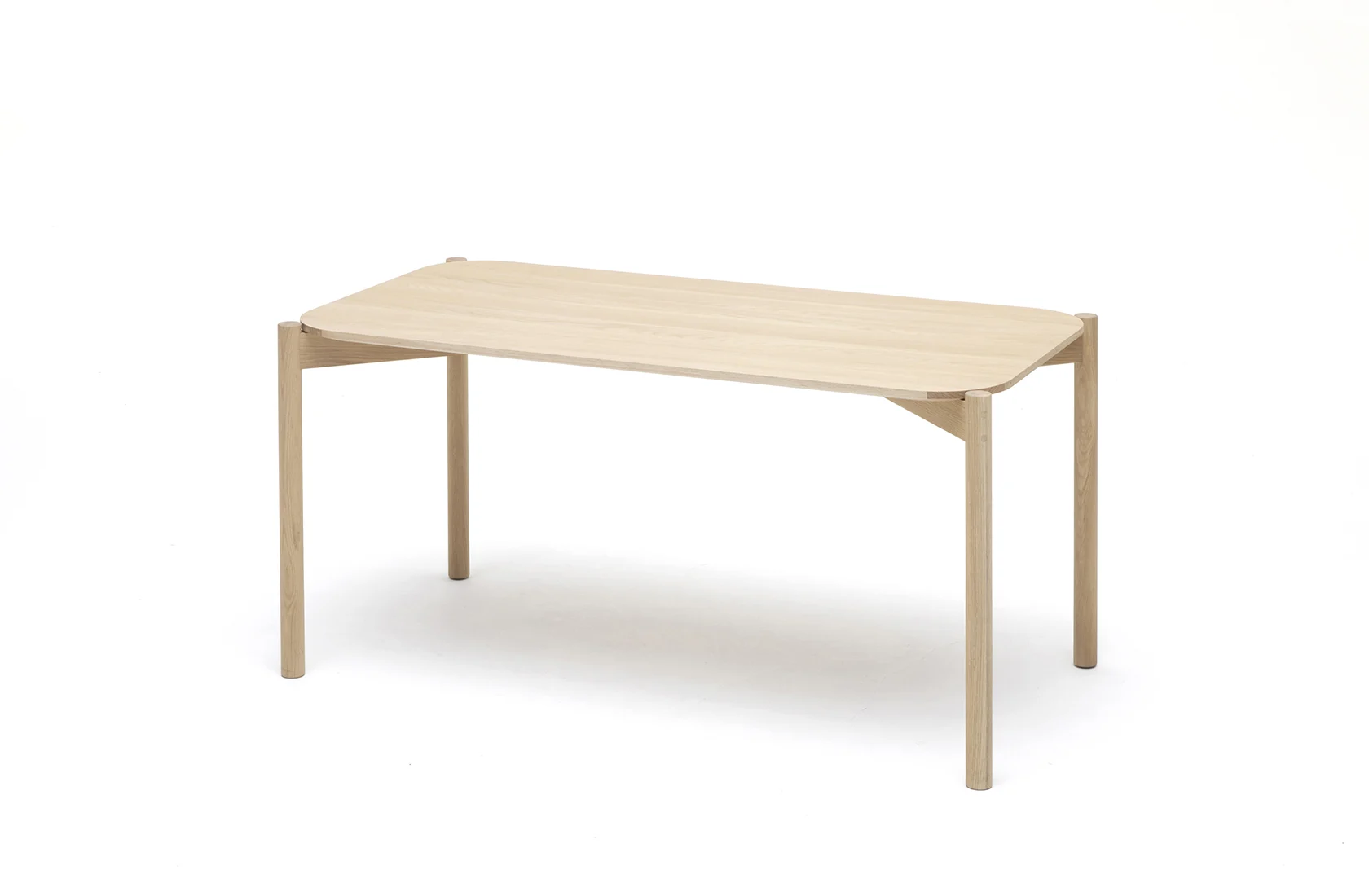 Castor Table 150 产品与空间