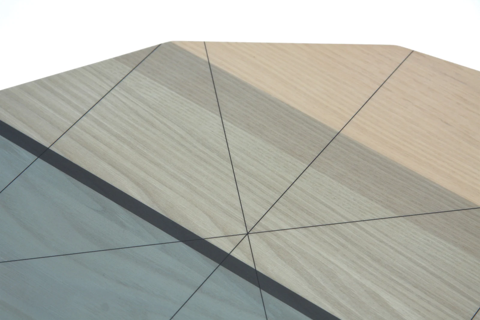 Colour Wood Colour Grid 产品与空间