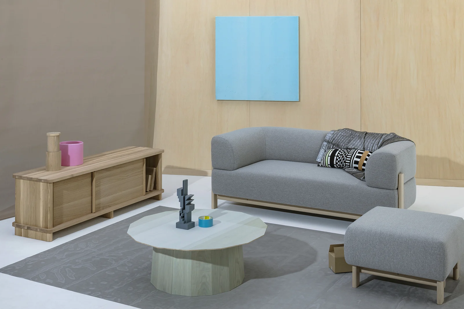 Elephant Sofa 2-Seater 产品与空间