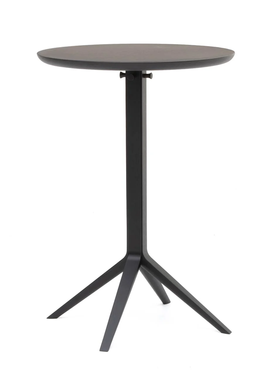 Scout Bistro Bar Table 产品与空间