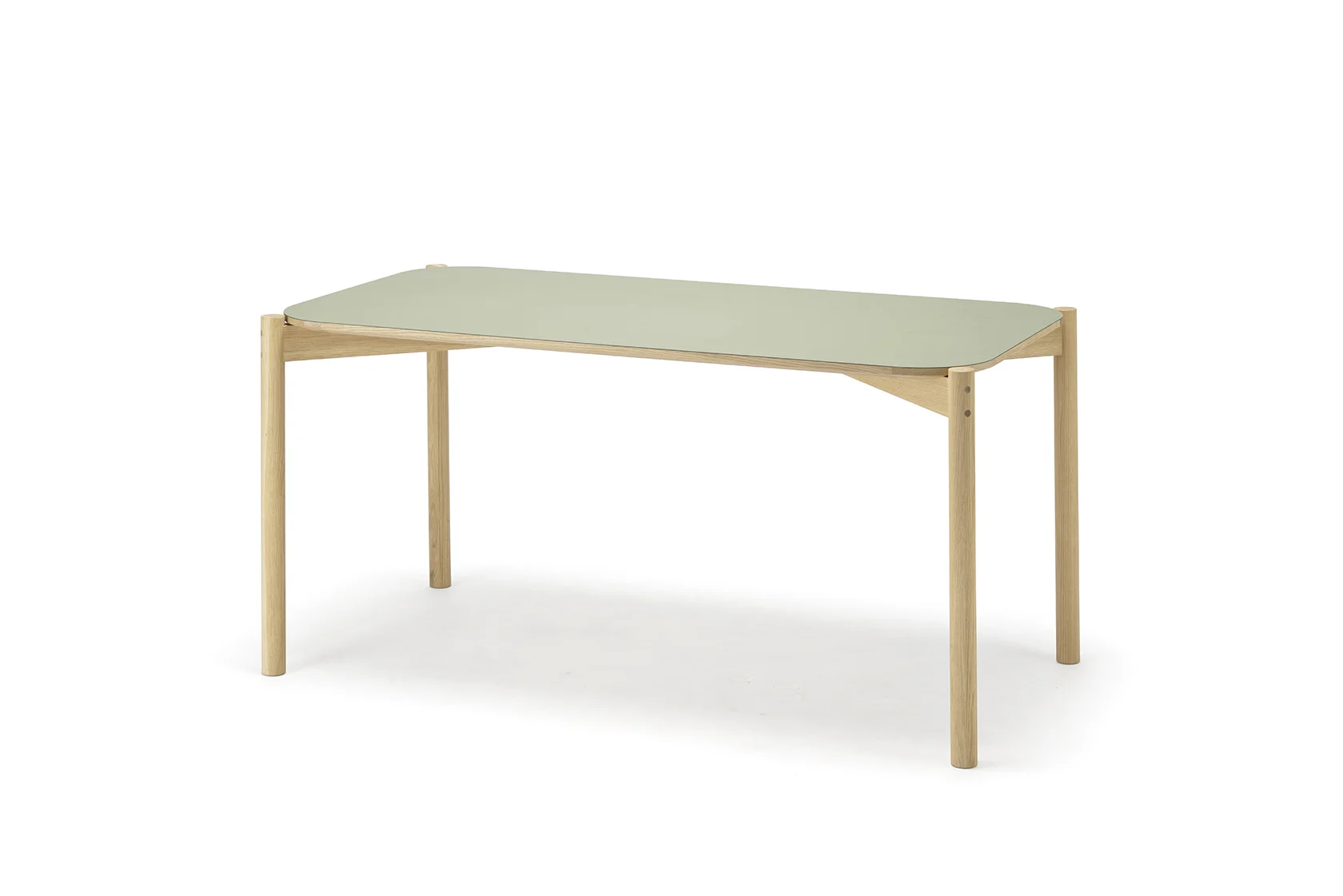 Castor Table Linoleum 150 产品与空间