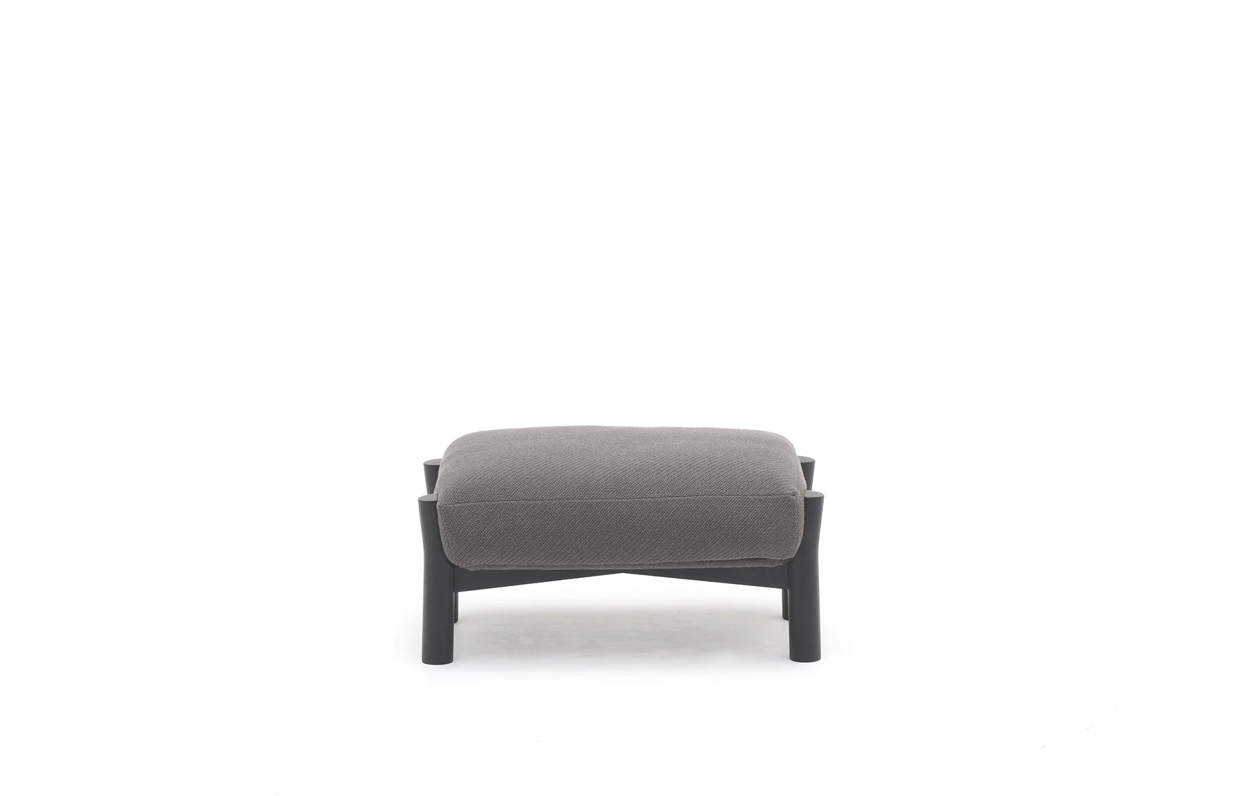 Castor Sofa Ottoman 产品与空间